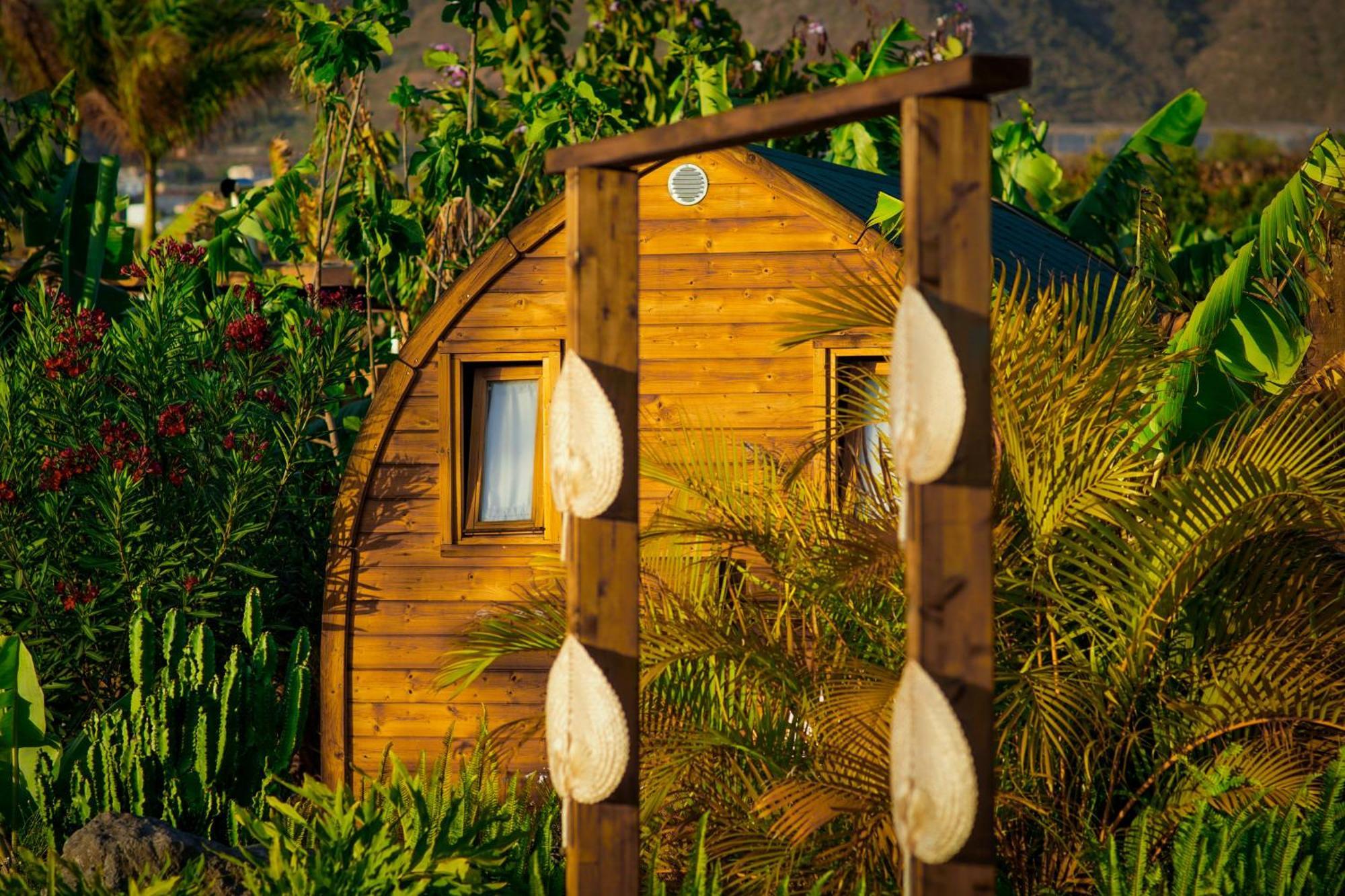 Lykke Suite Spa Sauna Piscina Y Jardin Buzanada Exteriör bild