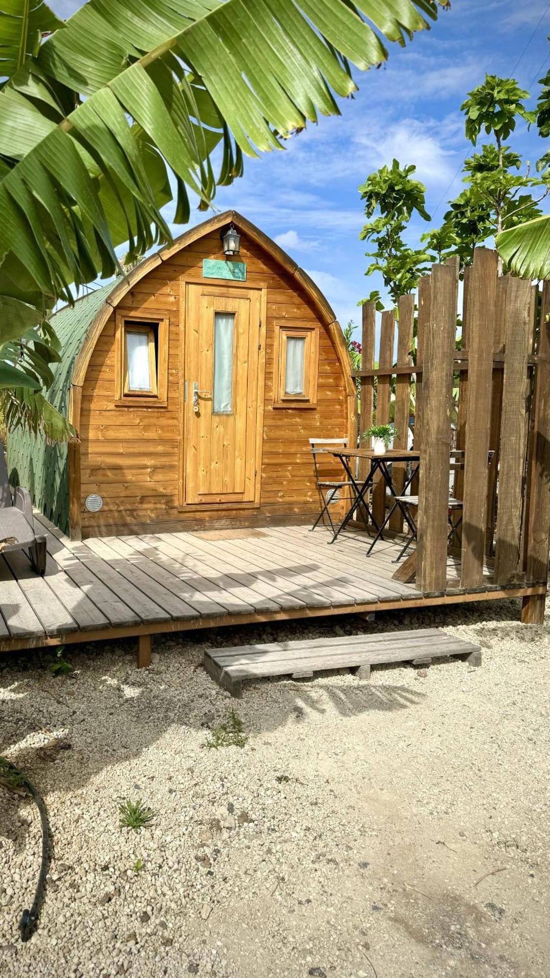 Lykke Suite Spa Sauna Piscina Y Jardin Buzanada Exteriör bild